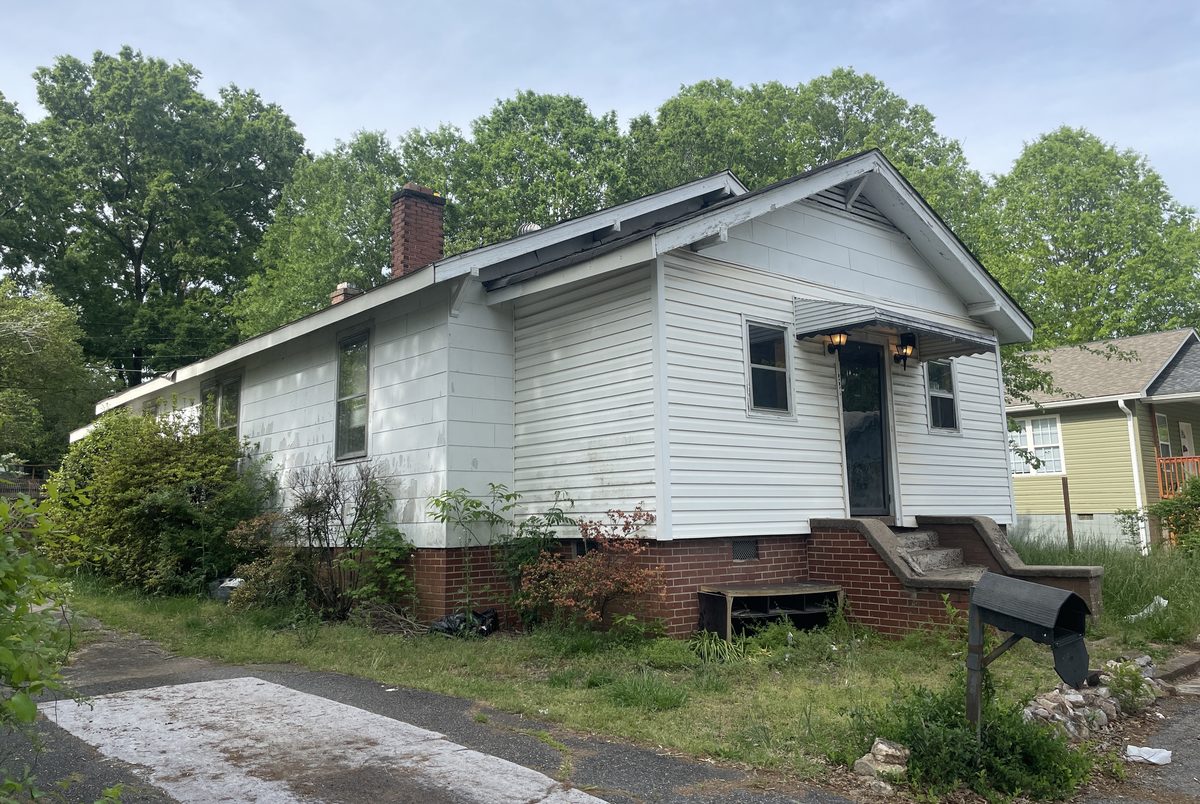 Anderson SC exterior before renovation by Elevation Home Partners